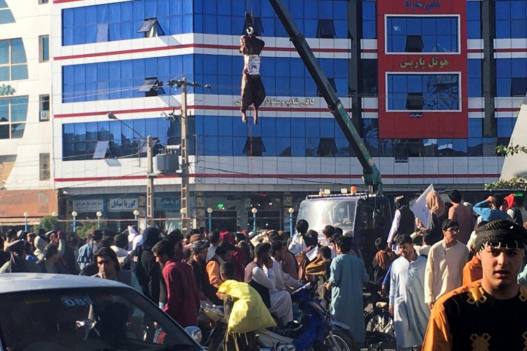 कुनै समयमा तालिबानले जस्तै चीनले पनि सार्वजनिक स्थलमा झुन्ड्याउने गर्दथ्यो