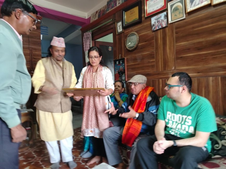 साहित्यकार विजय कुमार चालिसे सम्मानित ।
